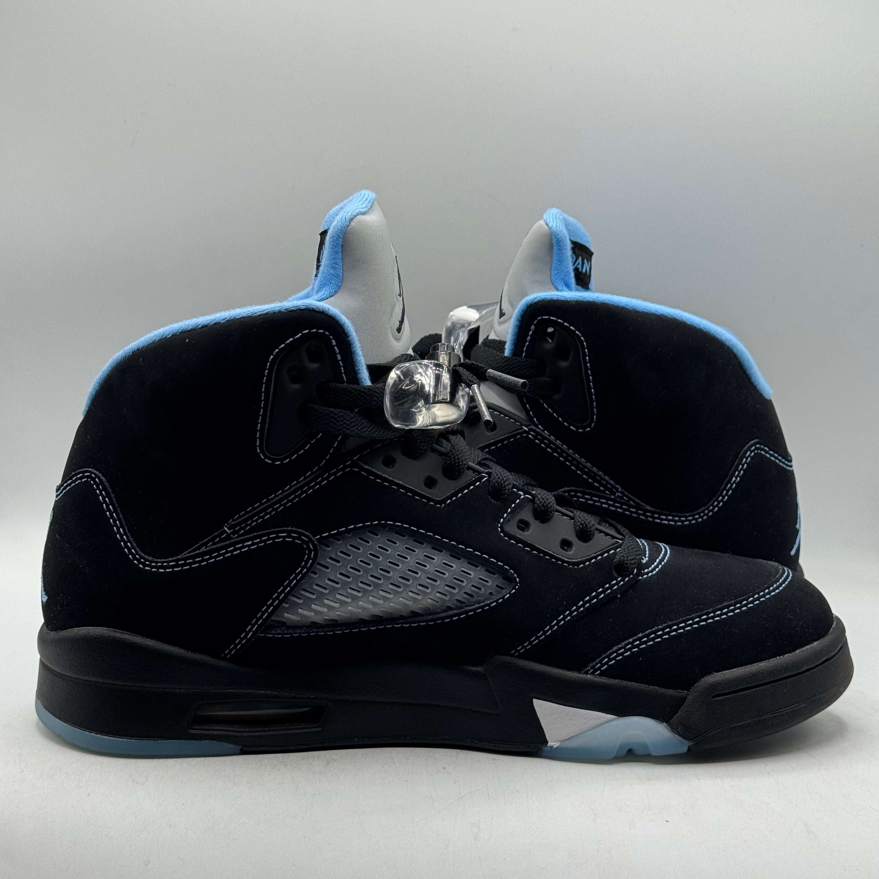 (USED) Jordan 5 University Blue Size 8.5