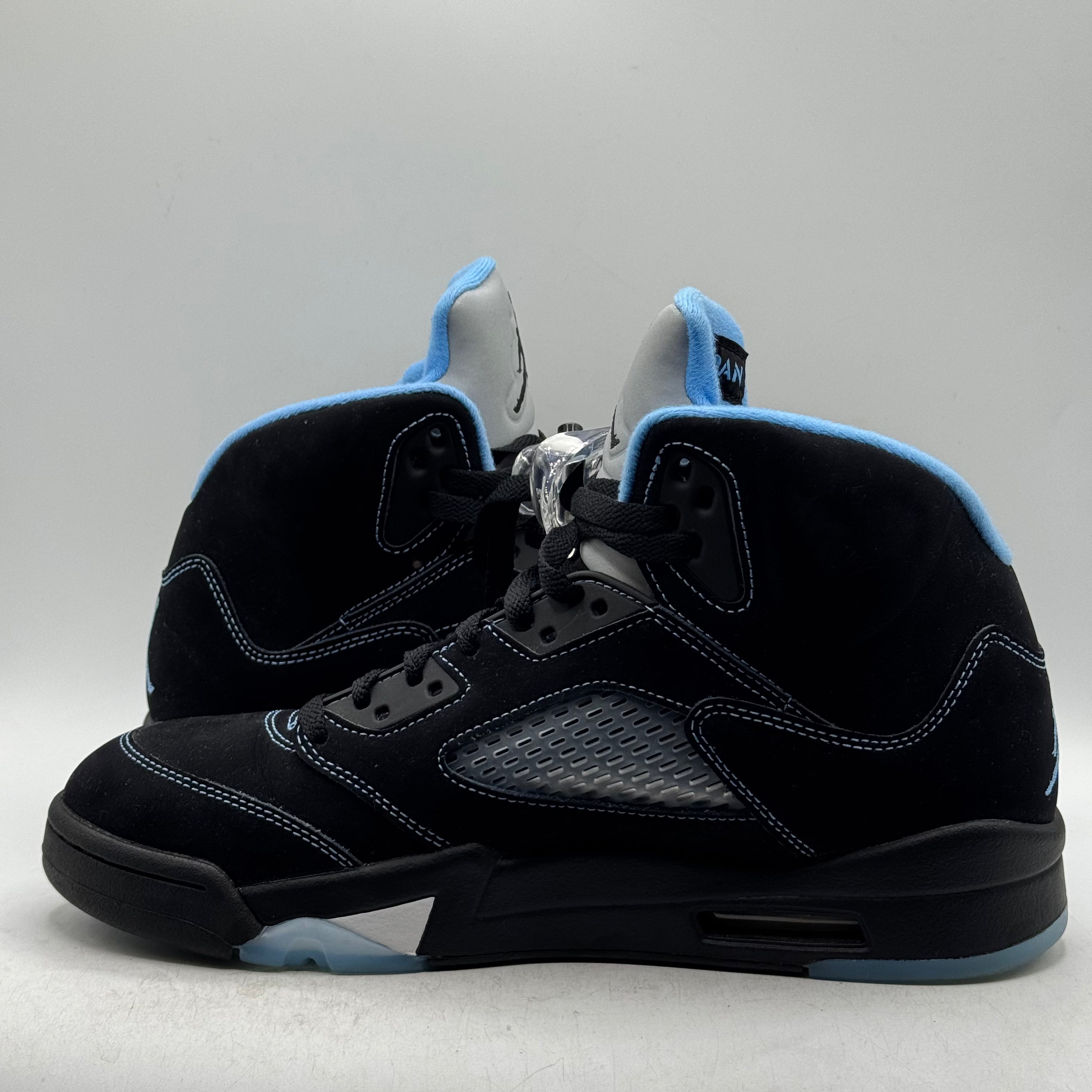 (USED) Jordan 5 University Blue Size 8.5