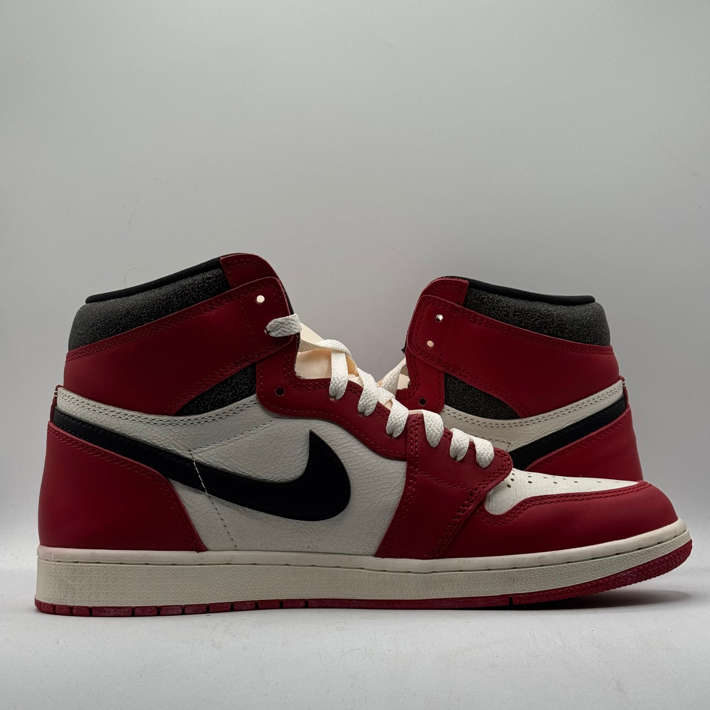 (USED) Jordan 1 Lost & Found Size 11