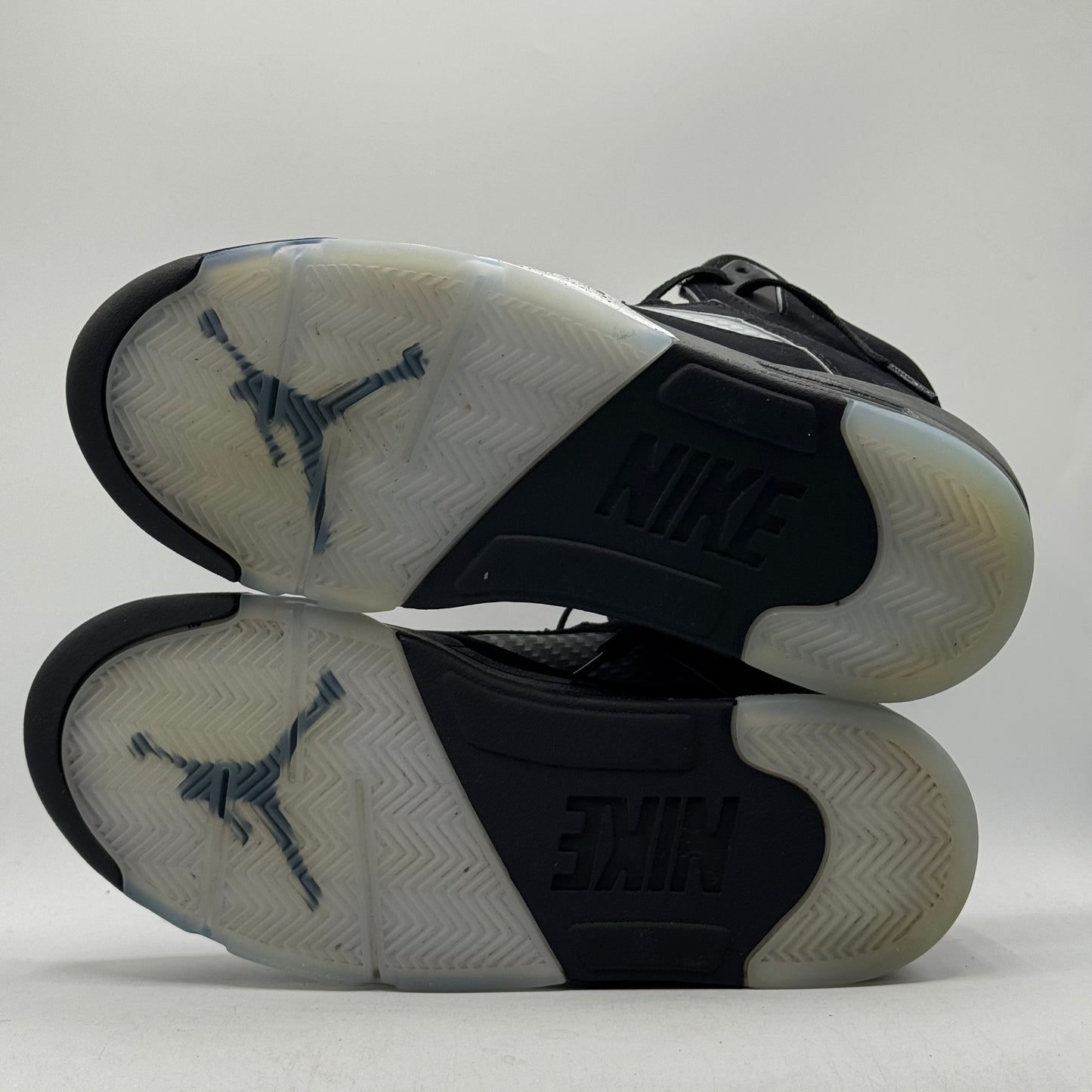 (USED) Jordan 5 Black Metallic Size 8.5