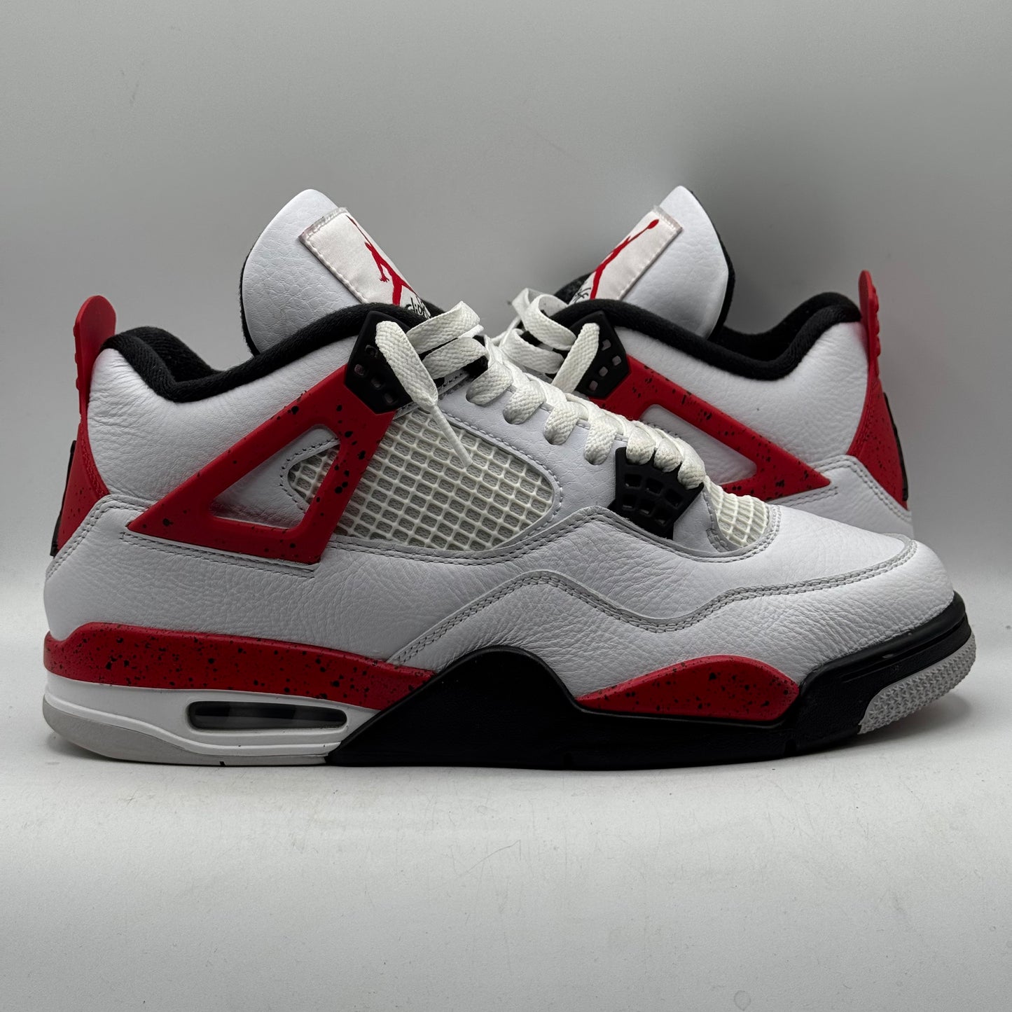 (USED) Jordan 4 Red Cement Size 10