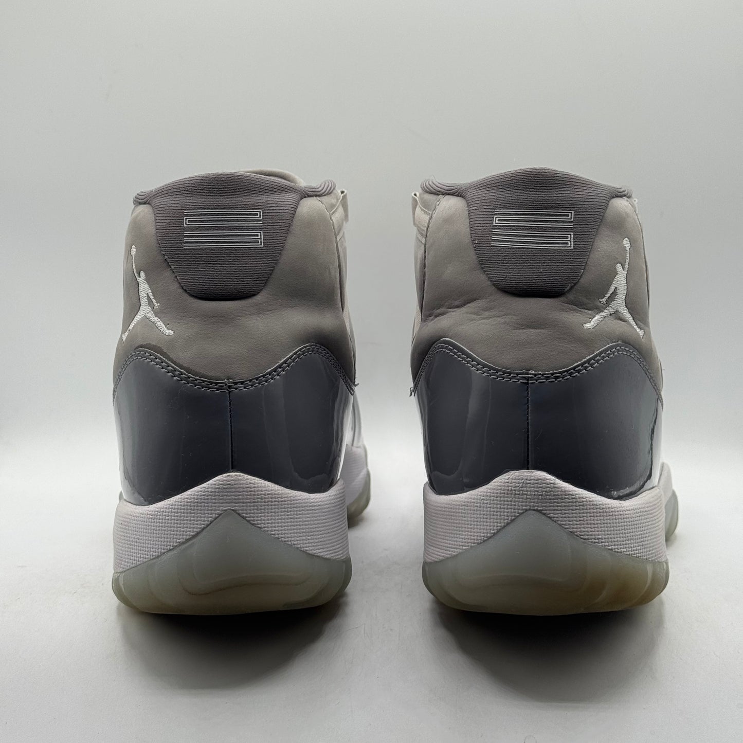 (USED) Jordan 11 Cool Grey Size 10.5
