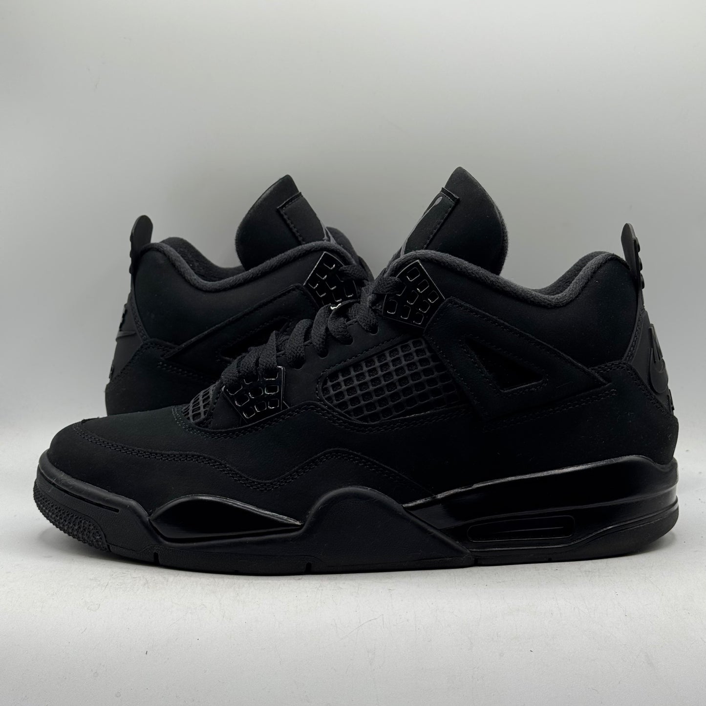 (USED) Jordan 4 Black Cat (2025) Size 9.5