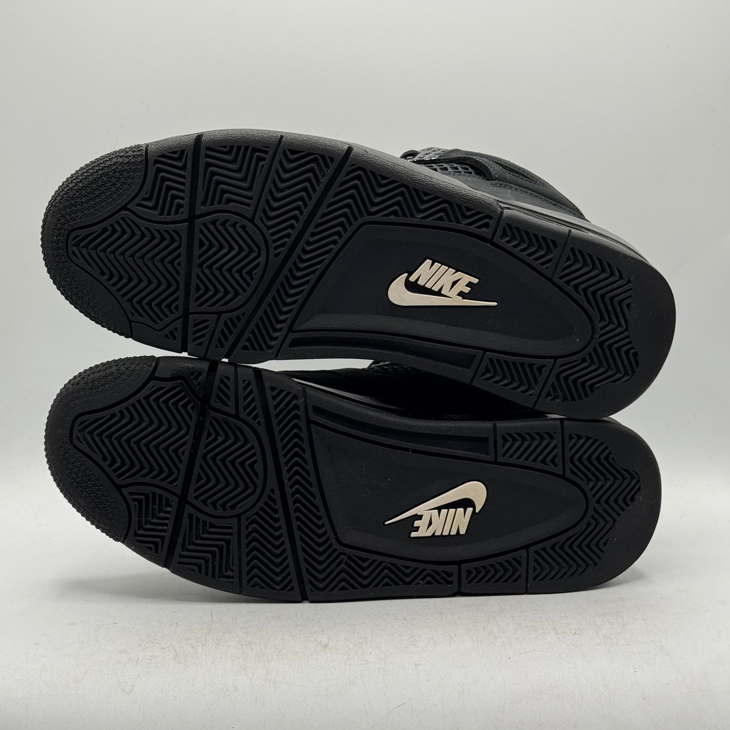 (USED) Jordan 4 Black Cat (2025) Size 9