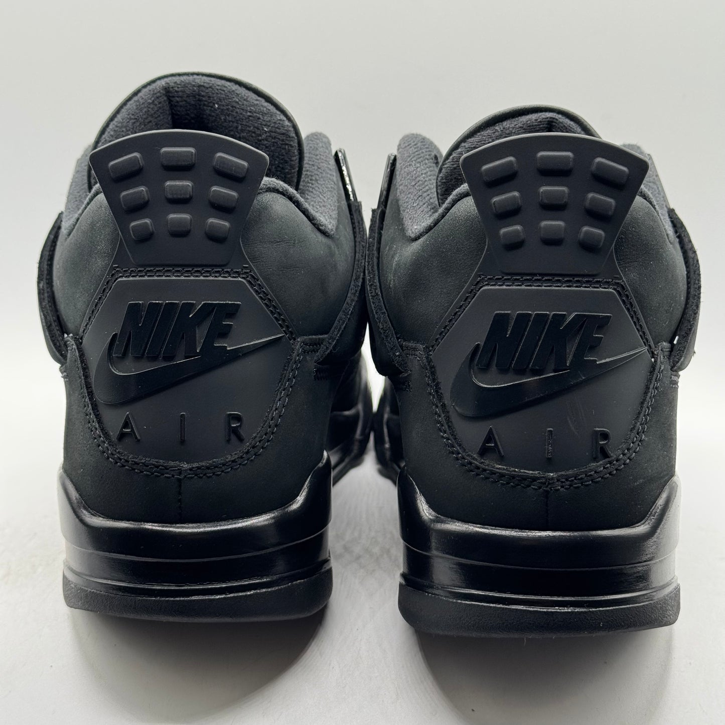 (USED) Jordan 4 Black Cat (2025) Size 9