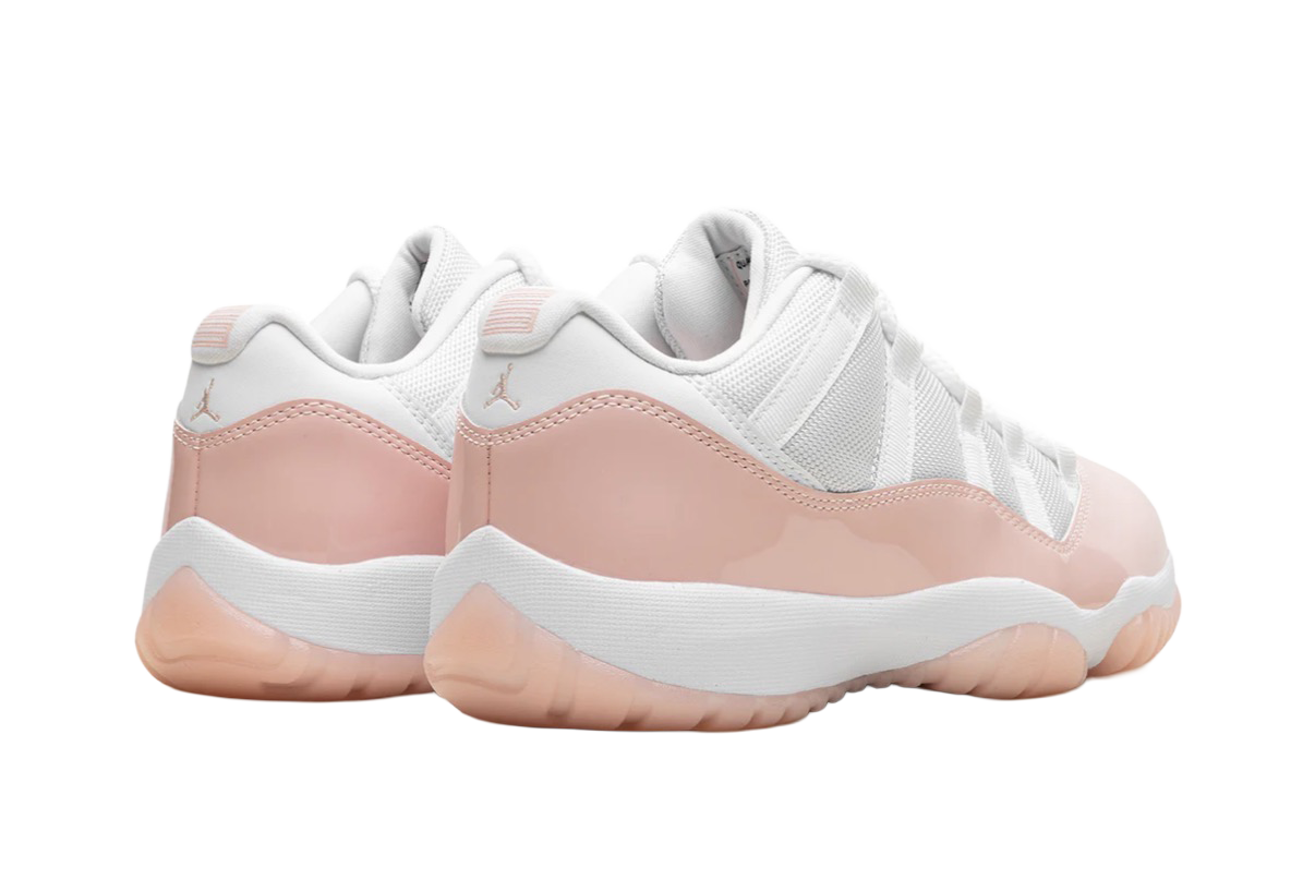 Jordan 11 low legend Pink (W)