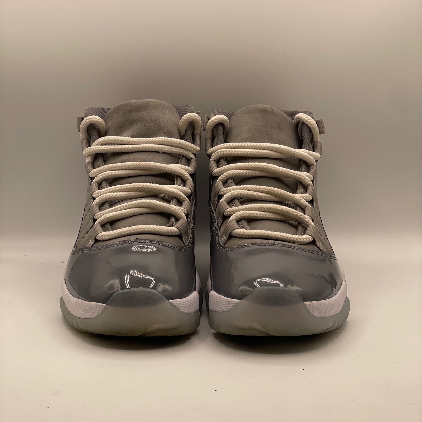 (USED) Jordan 11 Cool Grey Size 7.5