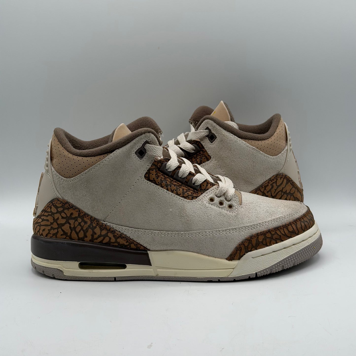 (USED) Jordan 3 Palomino Size 6Y