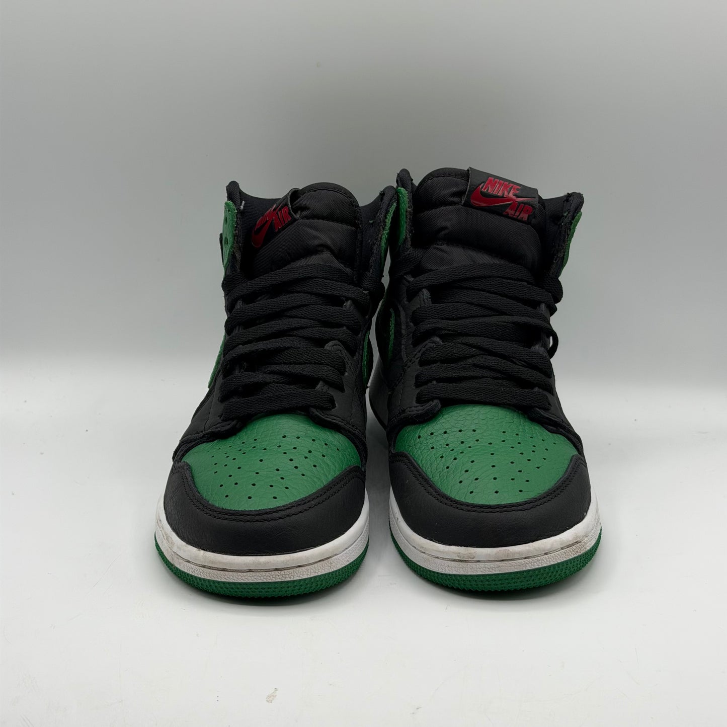 (USED) Jordan 1 High Retro Pine Green Size 5Y NO BOX