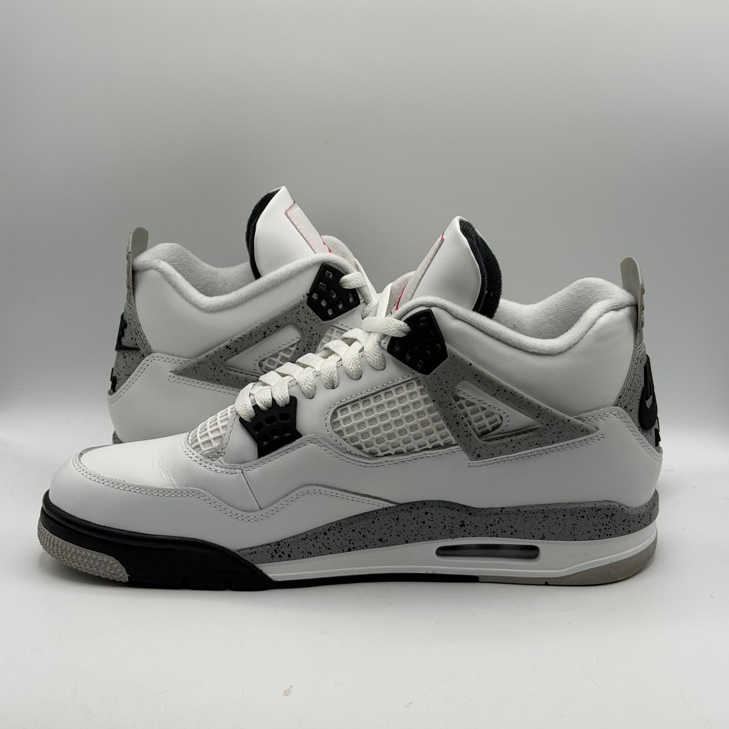 (USED) Jordan 4 White Cement (2025) Size 11