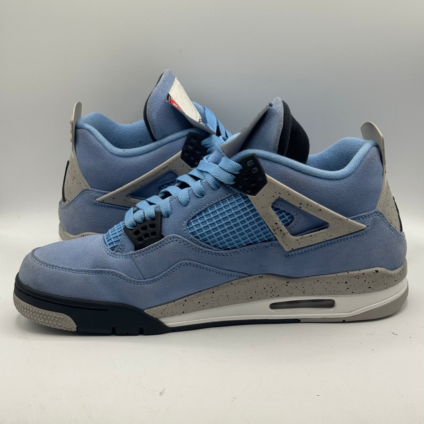 (USED) Jordan 4 University Blue Size 13