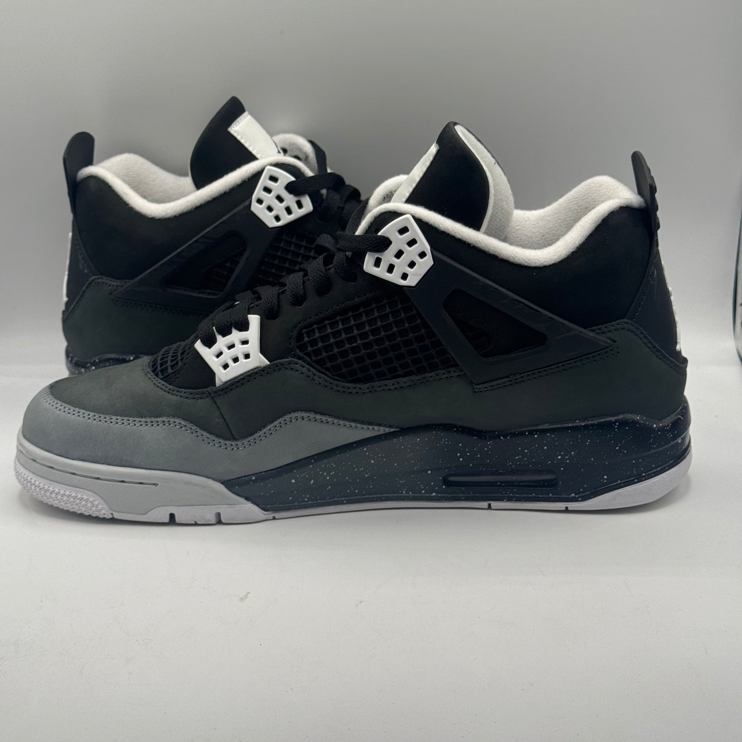 (USED) Jordan 4 Retro Fear 2025 Size 13