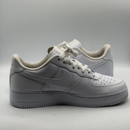 (USED) Nike Air Force 1 Supreme White Size 9