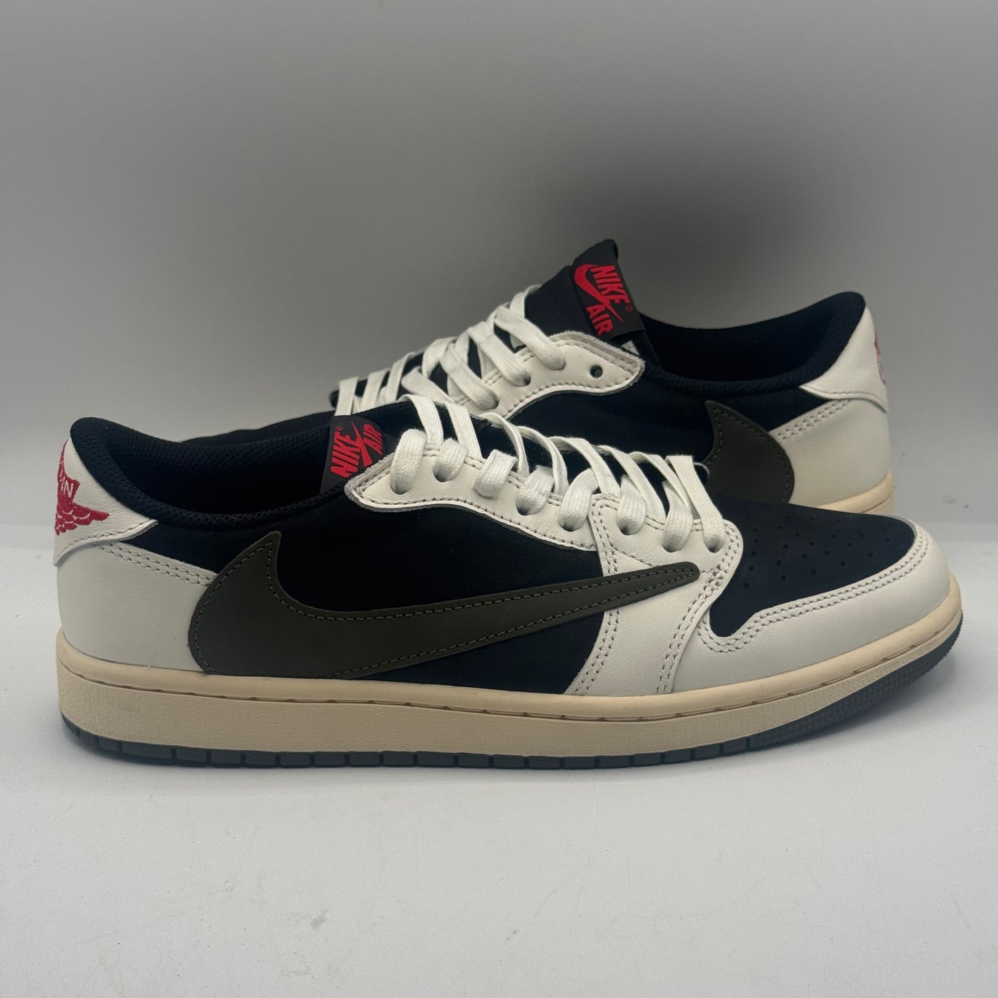 (VNDS) Jordan 1 Retro Low OG SP Travis Scott Olive (W) Size 9W/7.5M