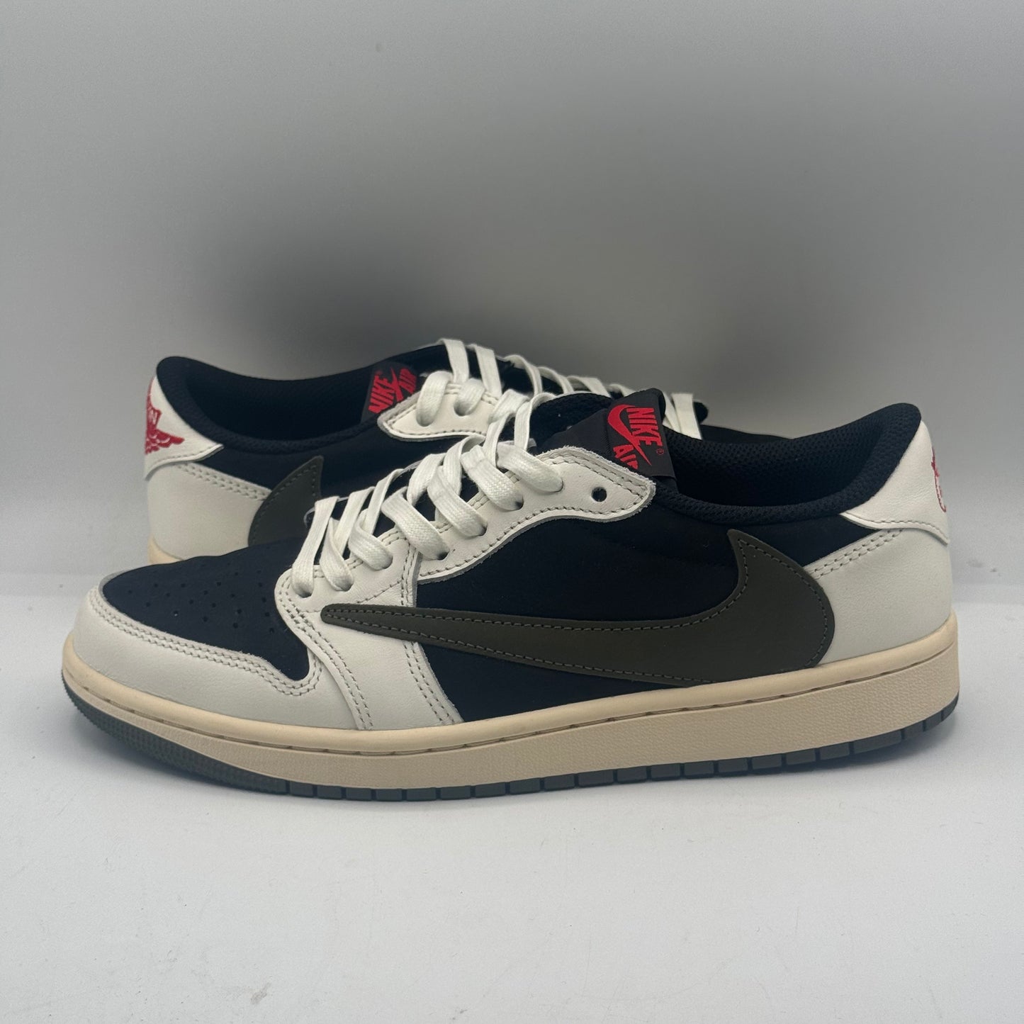 (VNDS) Jordan 1 Retro Low OG SP Travis Scott Olive (W) Size 9W/7.5M