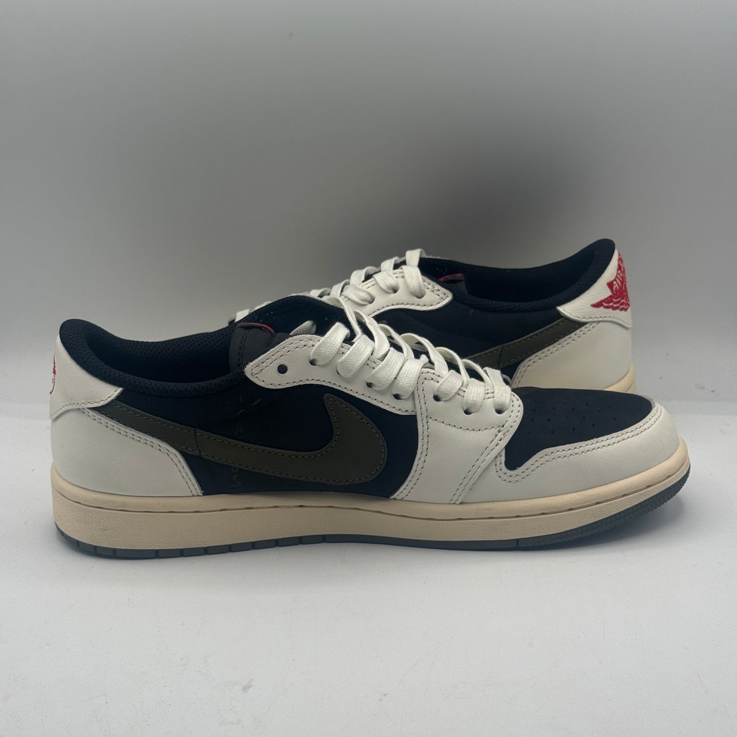 (VNDS) Jordan 1 Retro Low OG SP Travis Scott Olive (W) Size 9W/7.5M