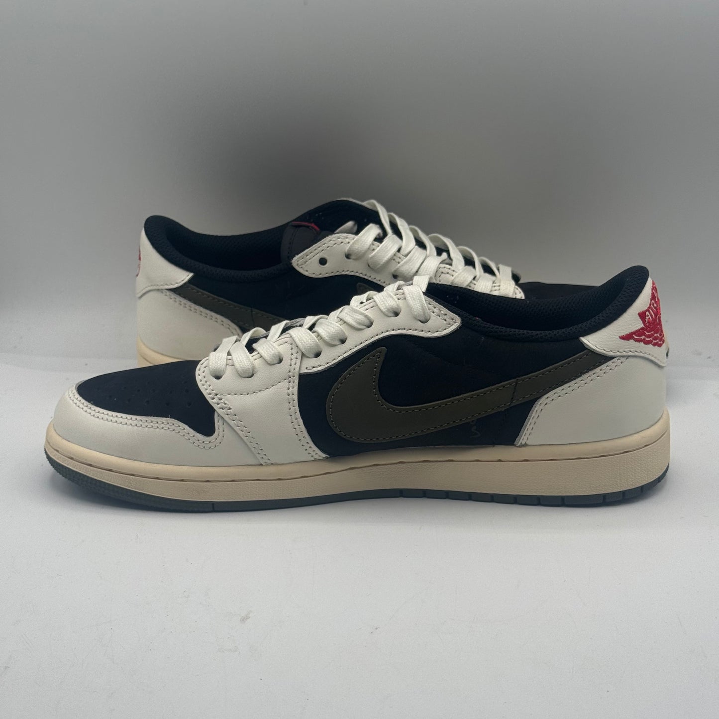 (VNDS) Jordan 1 Retro Low OG SP Travis Scott Olive (W) Size 9W/7.5M