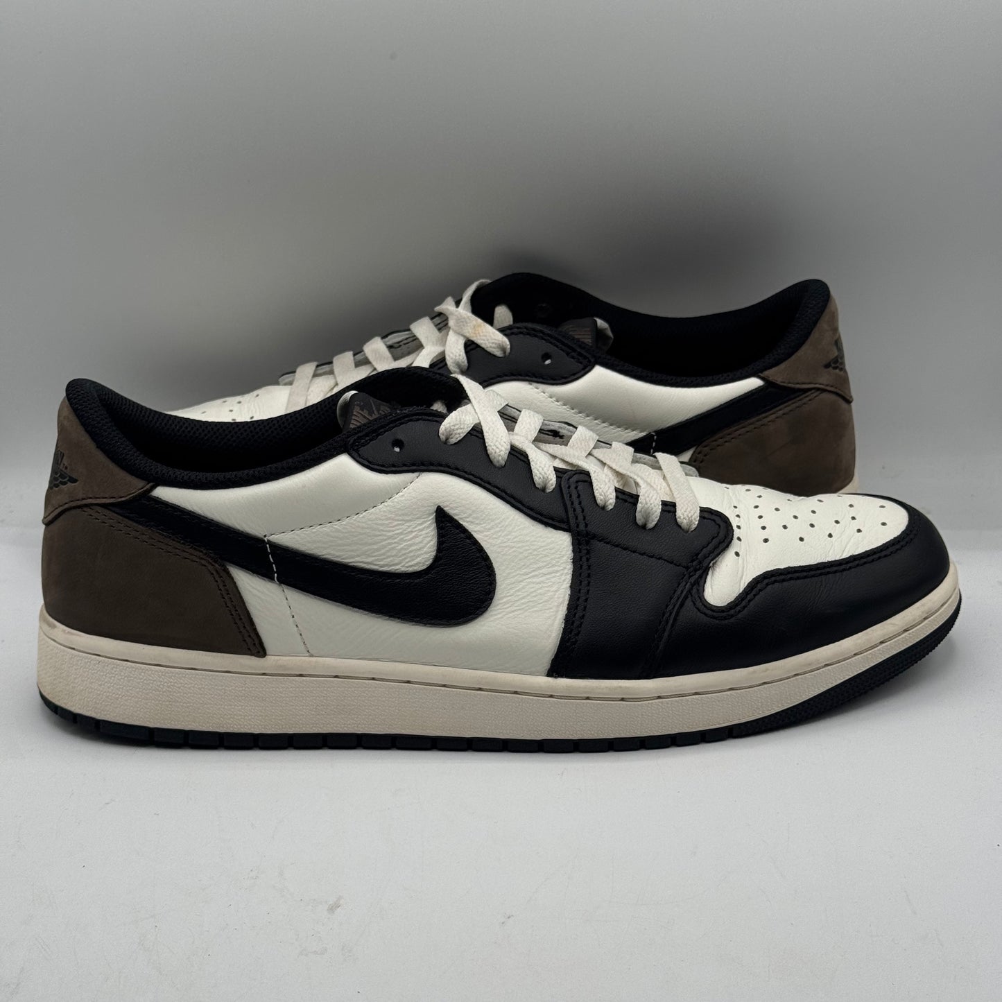 (USED) Jordan 1 Retro Low OG Mocha Size 12