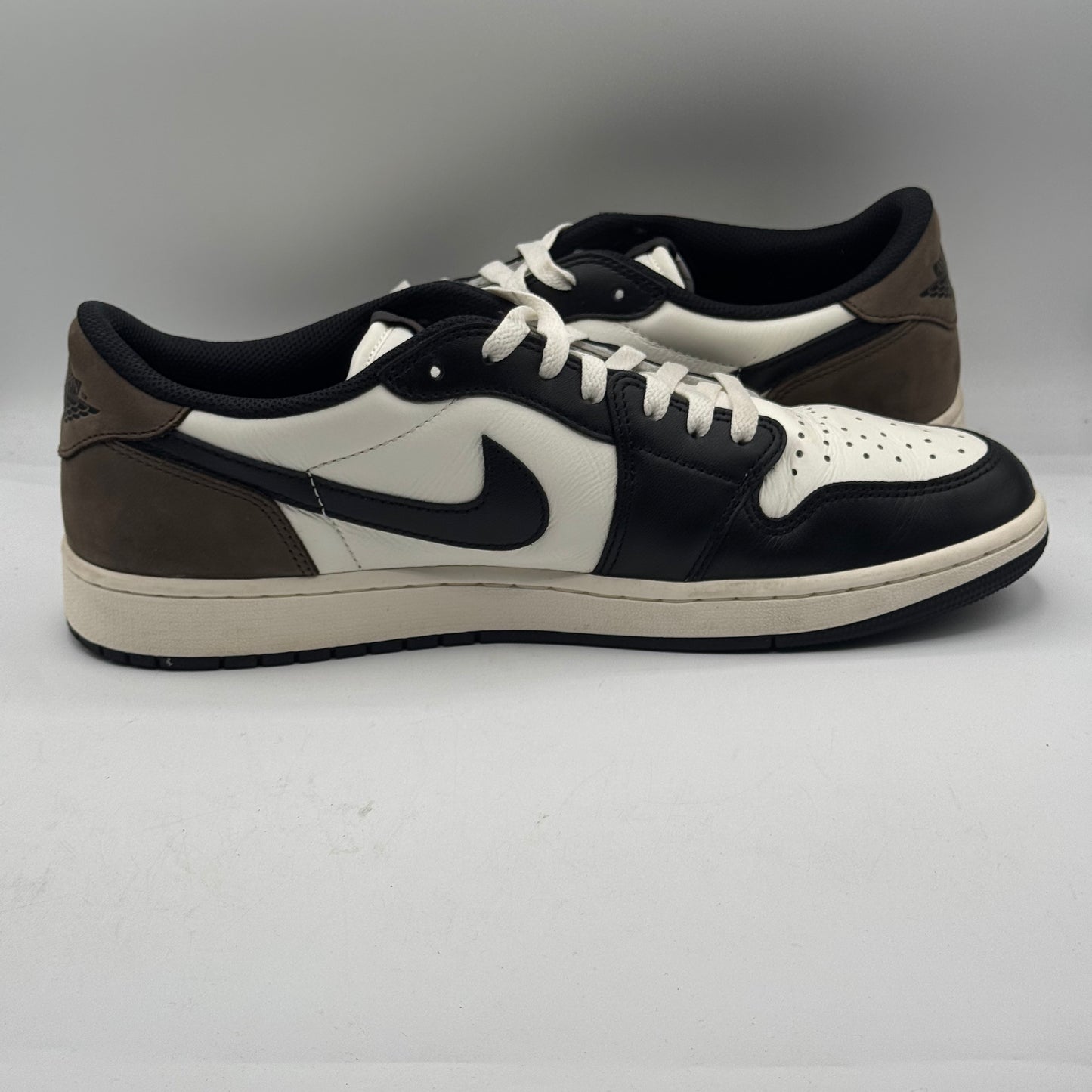 (USED) Jordan 1 Retro Low OG Mocha Size 12