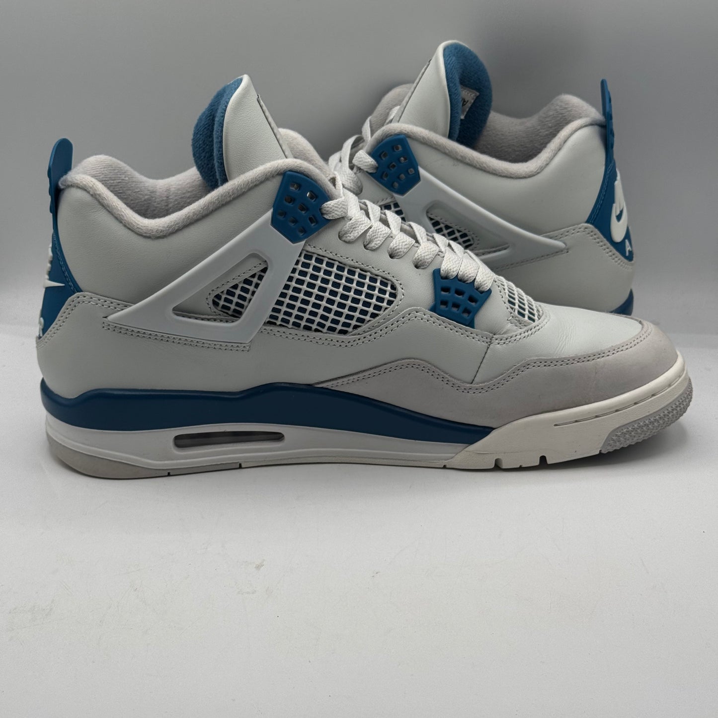 (USED) Jordan 4 Retro Military Blue (2024) Size 12