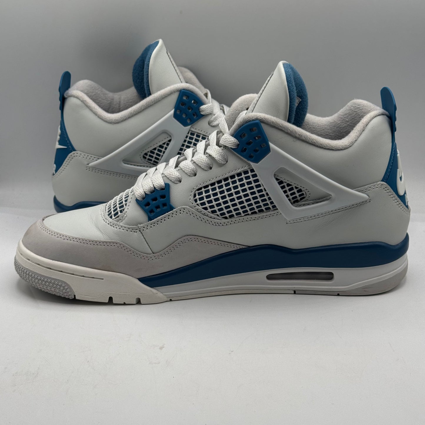 (USED) Jordan 4 Retro Military Blue (2024) Size 12
