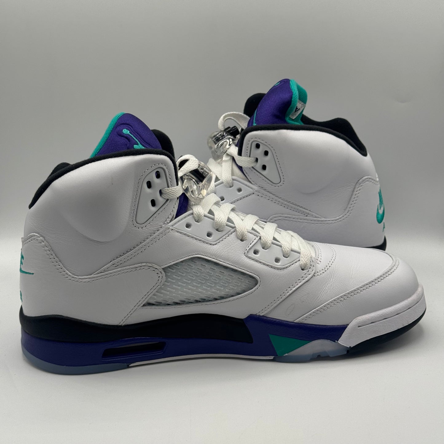 (USED) Jordan 5 Retro Grape (2025) Size 11