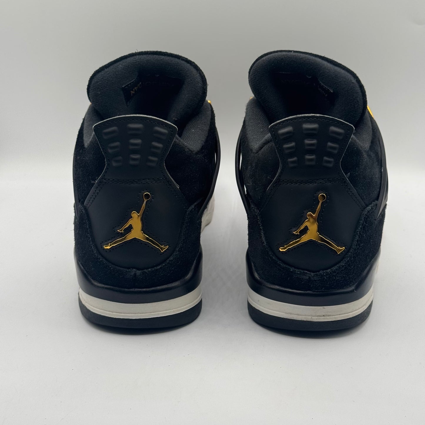 (USED REP BOX) Jordan 4 Retro Royalty Size 9