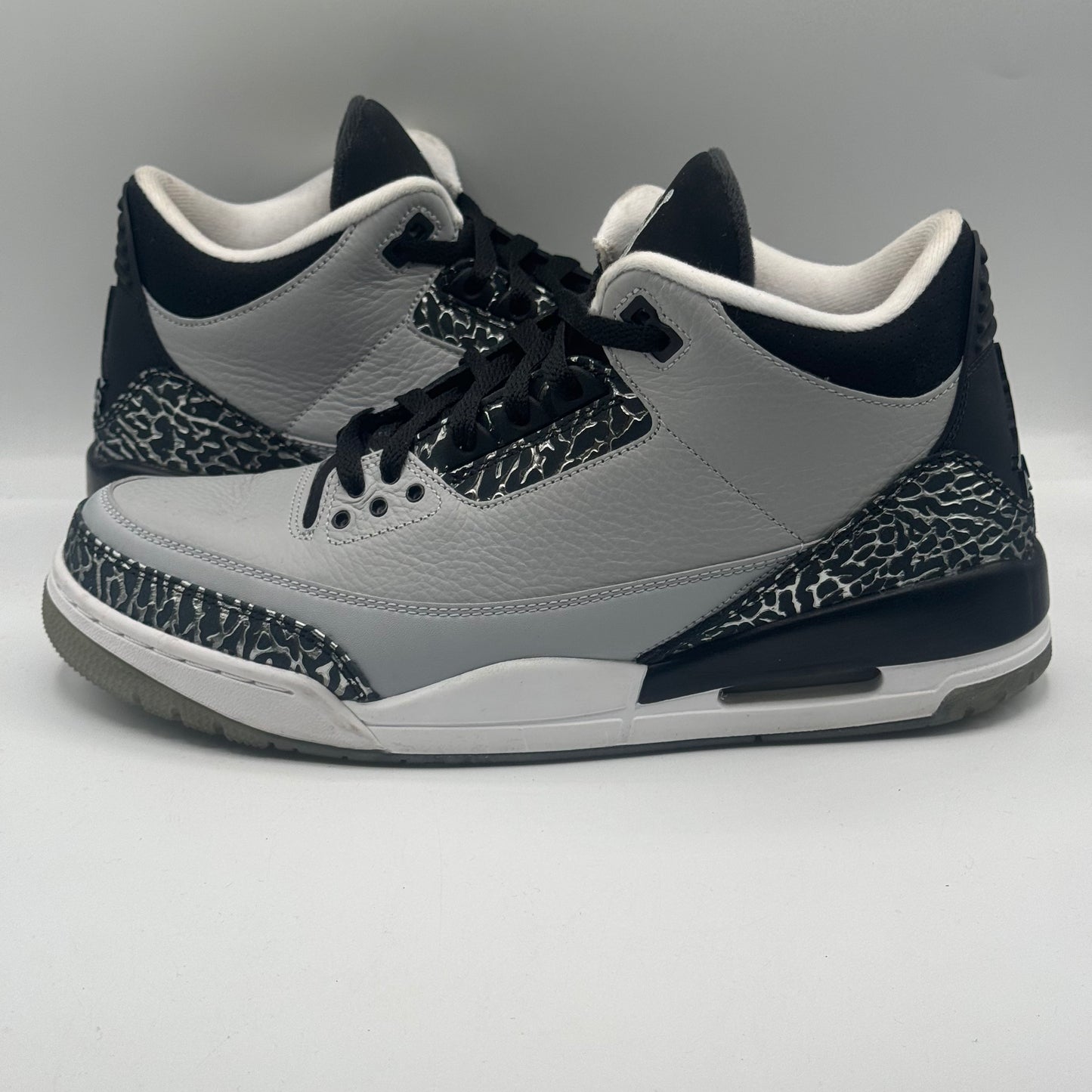 (USED) Jordan 3 Retro Wolf Grey Size 10 No Box