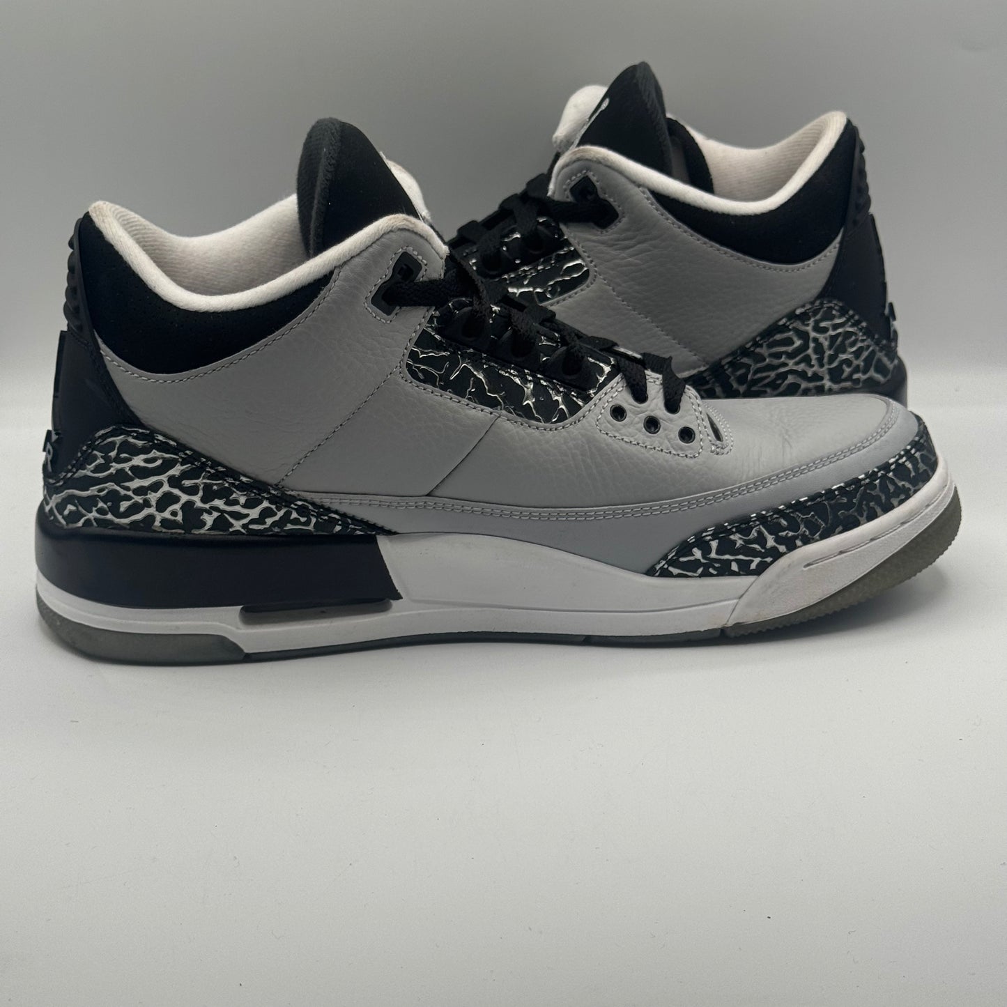 (USED) Jordan 3 Retro Wolf Grey Size 10 No Box