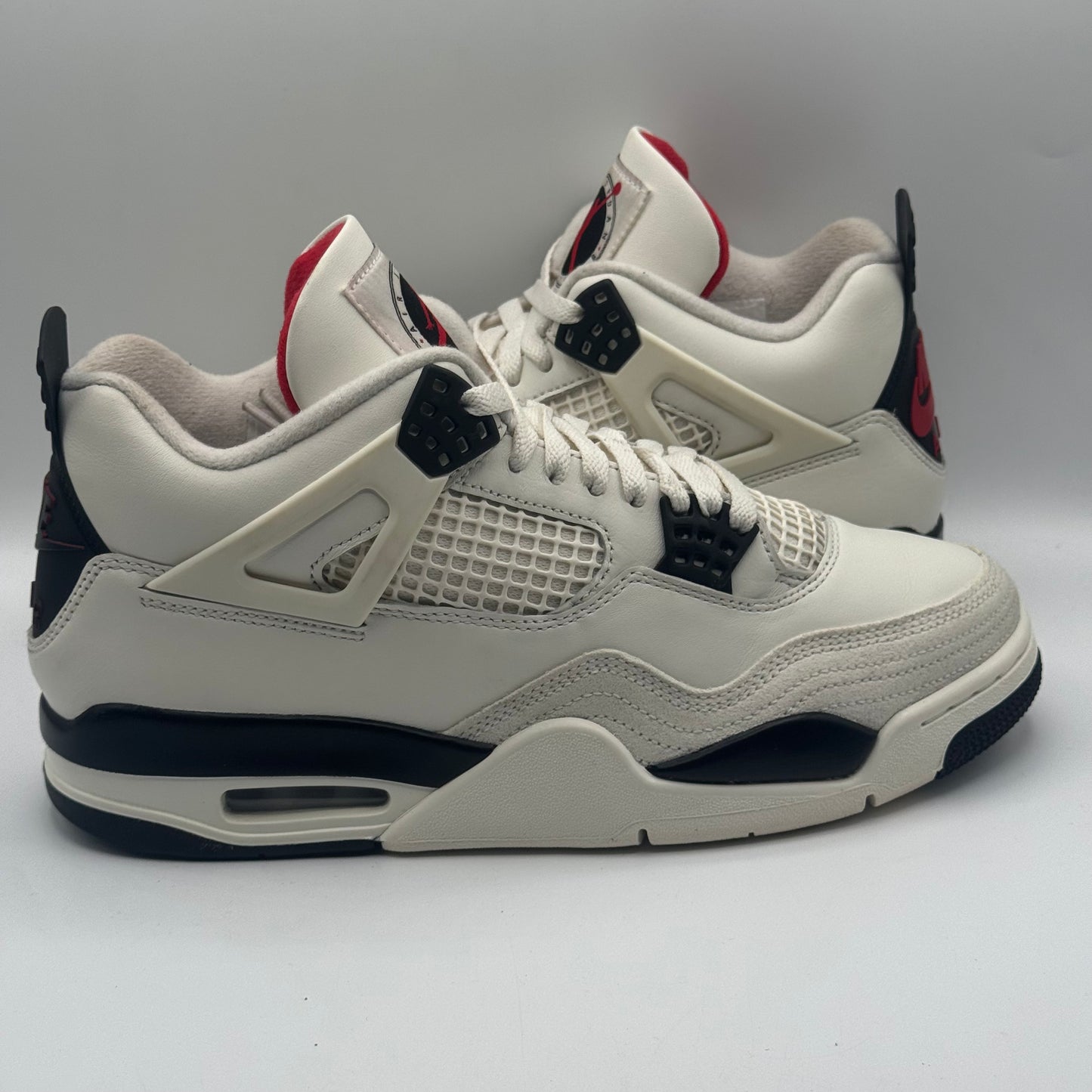 (USED) Jordan 4 Retro Flight Club Size 9.5