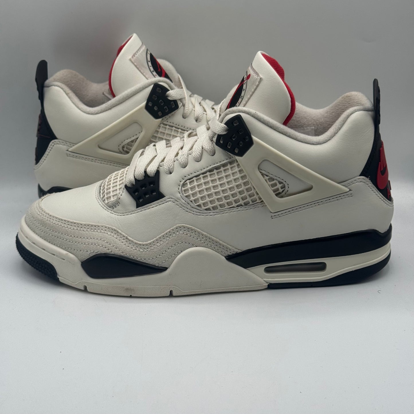 (USED) Jordan 4 Retro Flight Club Size 9.5