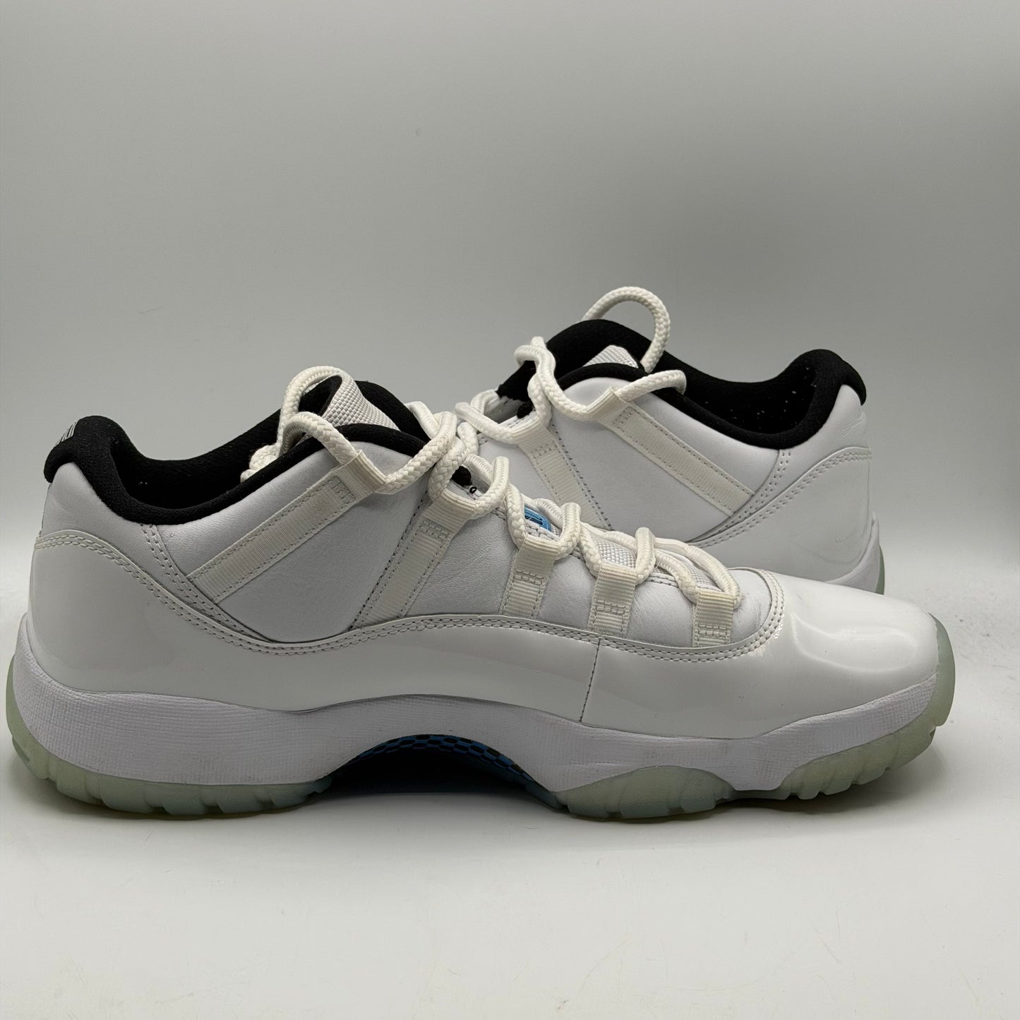 (USED) Jordan 11 Low Legend Blue Size 11