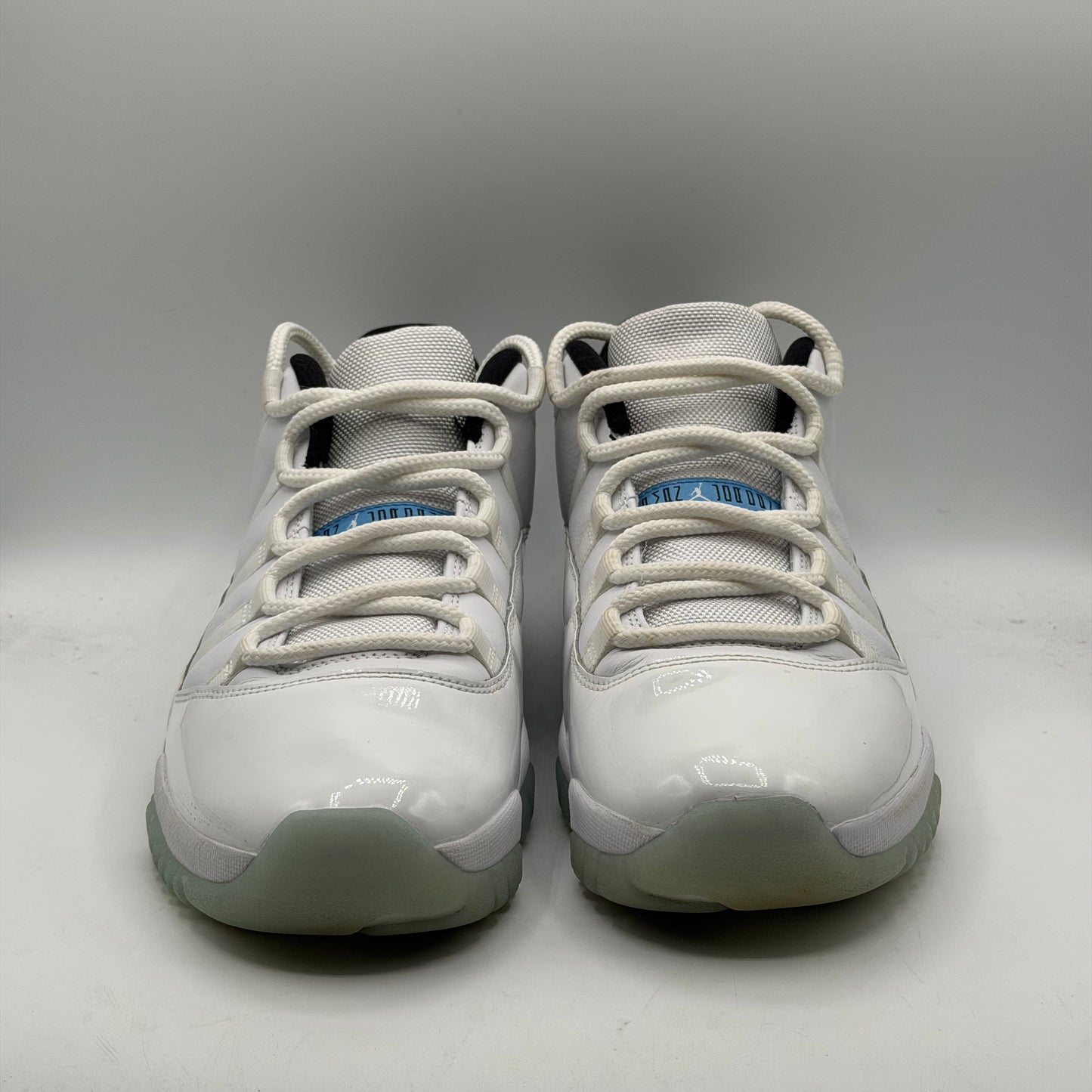 (USED) Jordan 11 Low Legend Blue Size 11