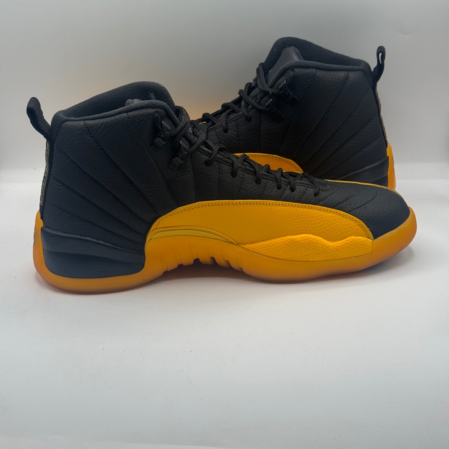 (USED) Jordan 12 Retro Black University Gold Size 11