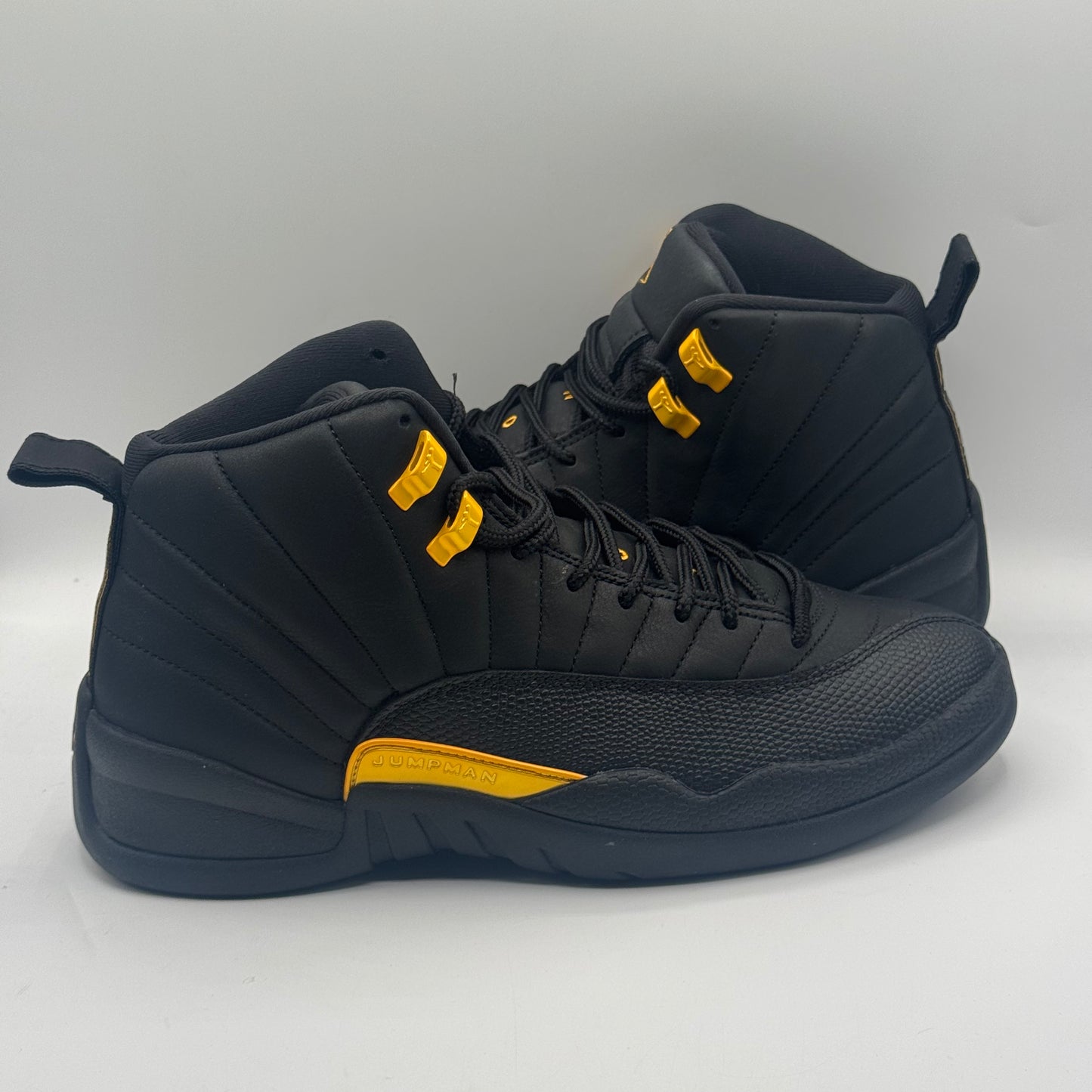 (USED) Jordan 12 Retro Black Taxi Size 9.5