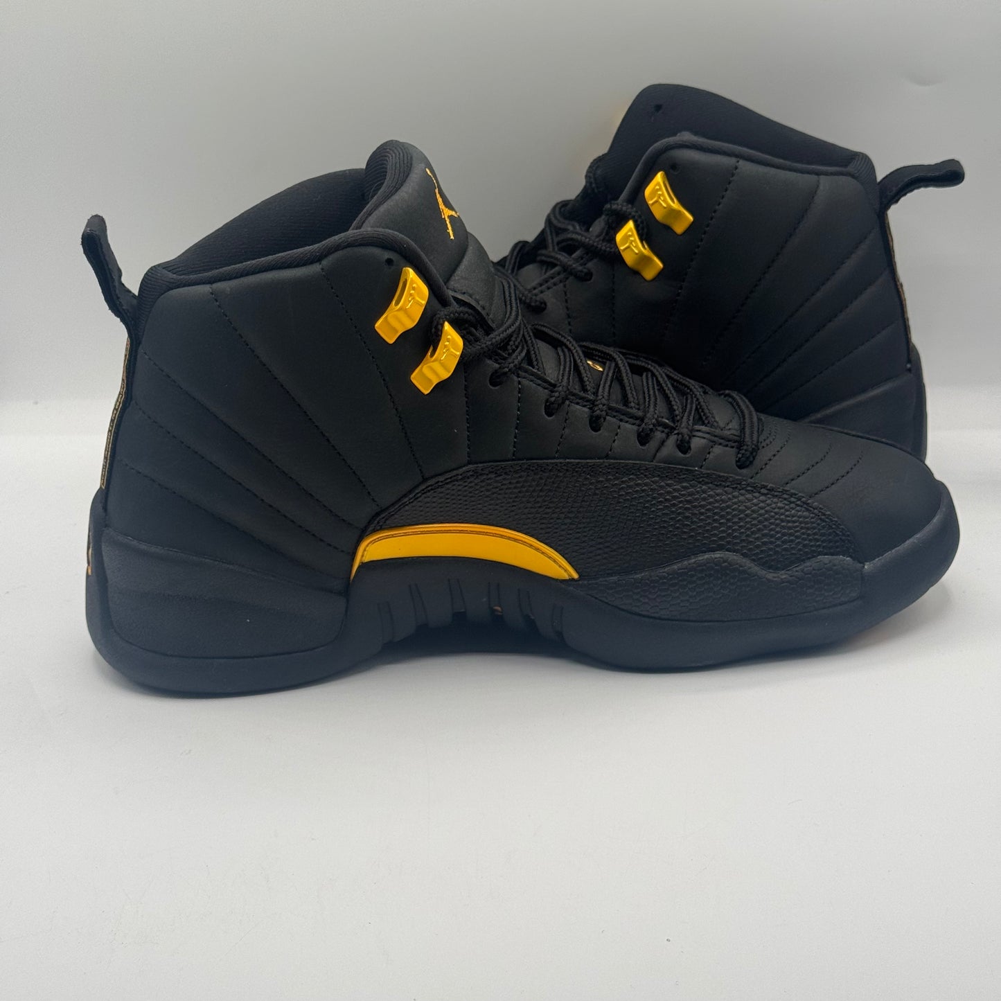 (USED) Jordan 12 Retro Black Taxi Size 9.5