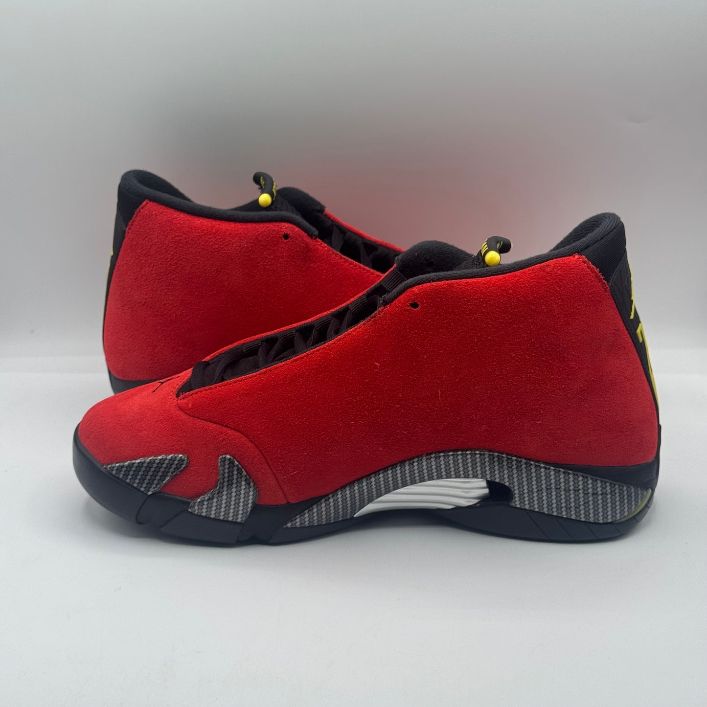 (USED) Jordan 14 Retro Ferrari (2025) Size 9