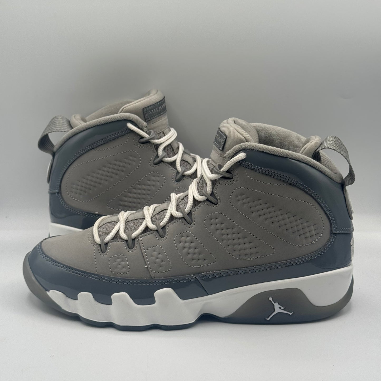 (USED) Jordan 9 Retro Cool Grey (2025) Size 9