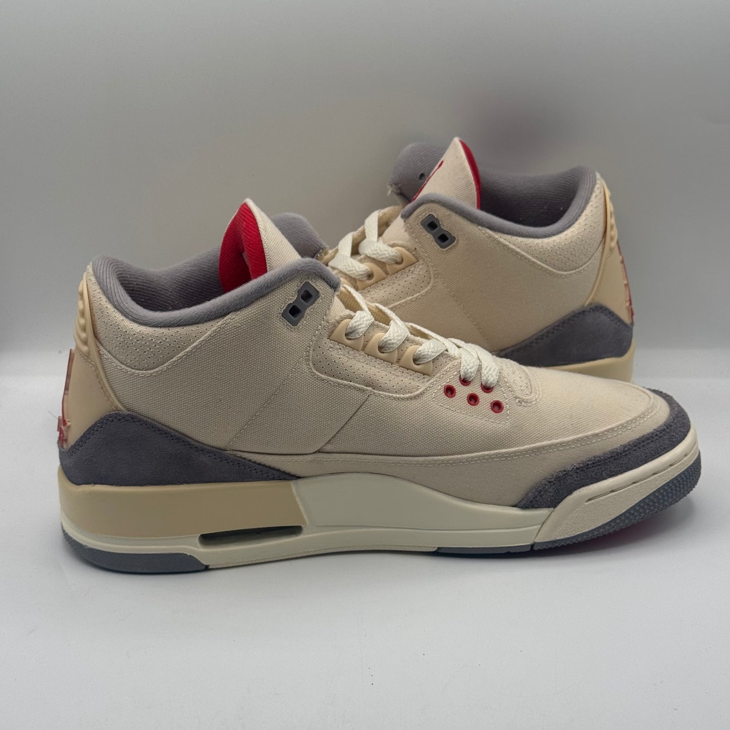 (USED) Jordan 3 Retro Muslin Size 9.5