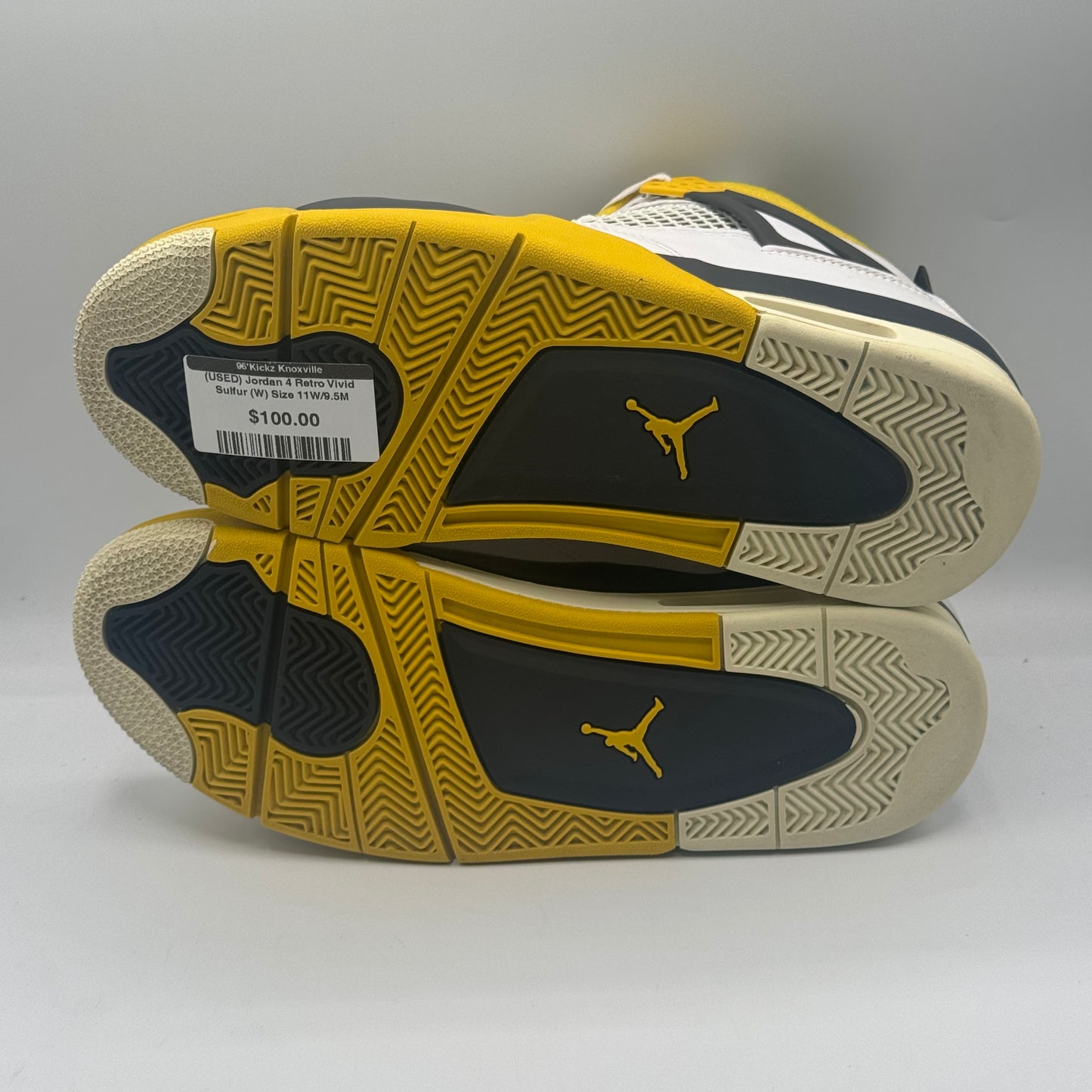 (USED) Jordan 4 Retro Vivid Sulfur (W) Size 11W/9.5M
