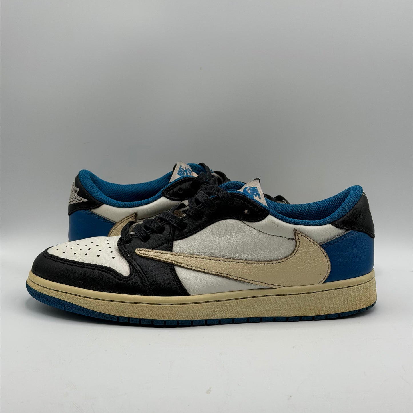 (Used) Jordan 1 Low Travis Scott Fragment Size 8.5
