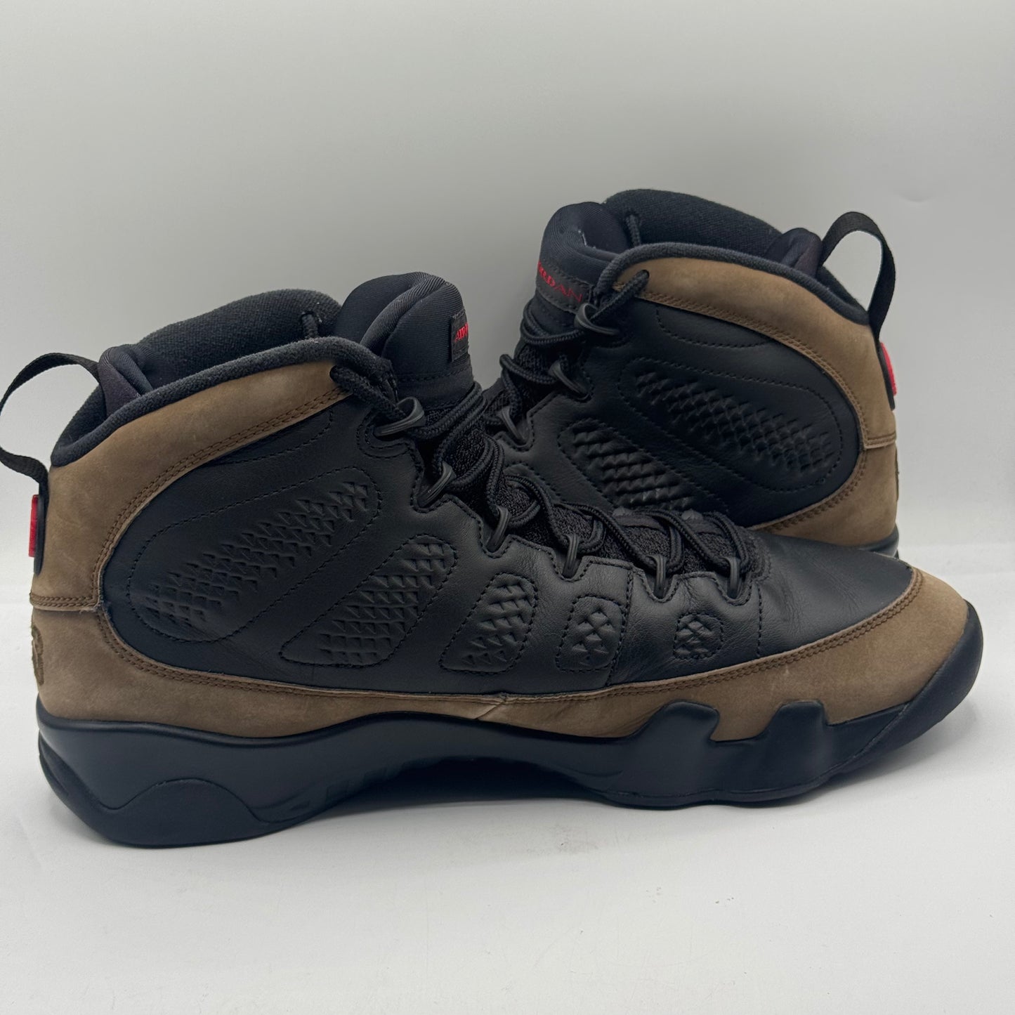 (USED) Jordan 9 Retro Olive (2024) Size 11.5