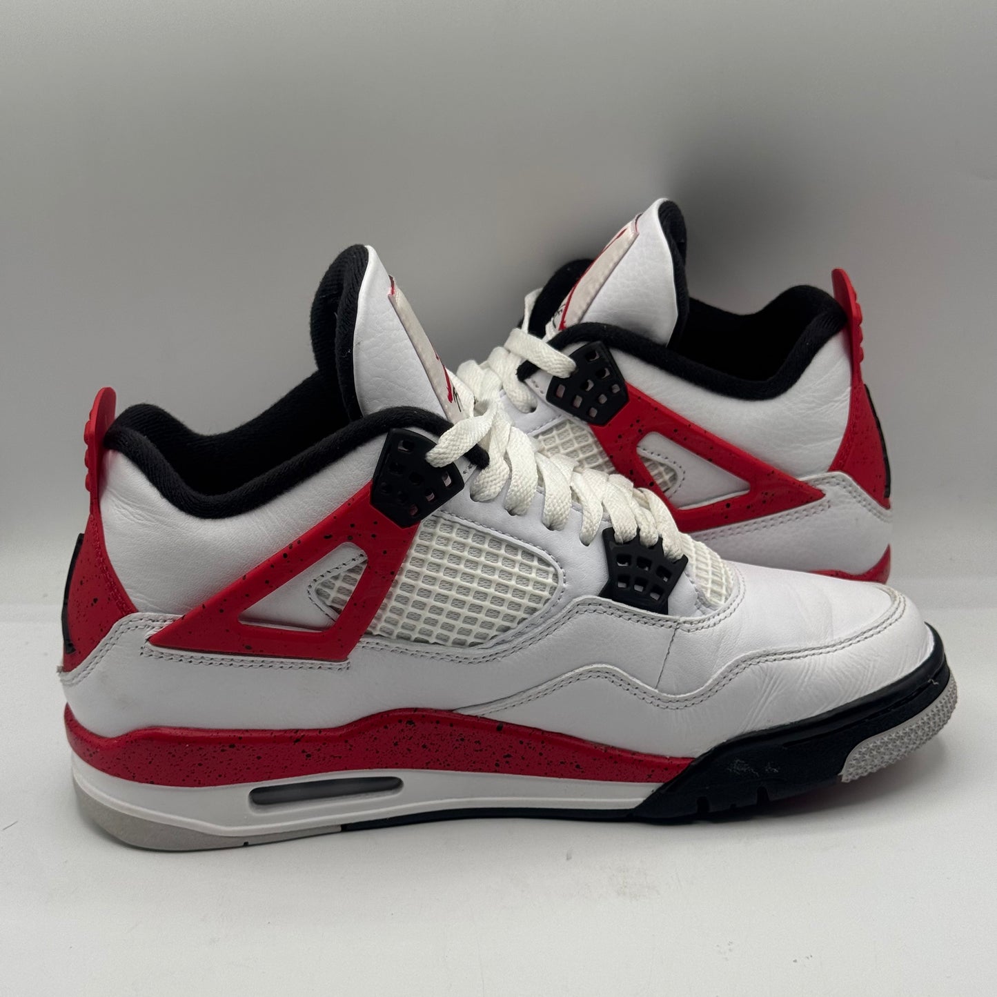 (USED) Jordan 4 Retro Red Cement Size 8