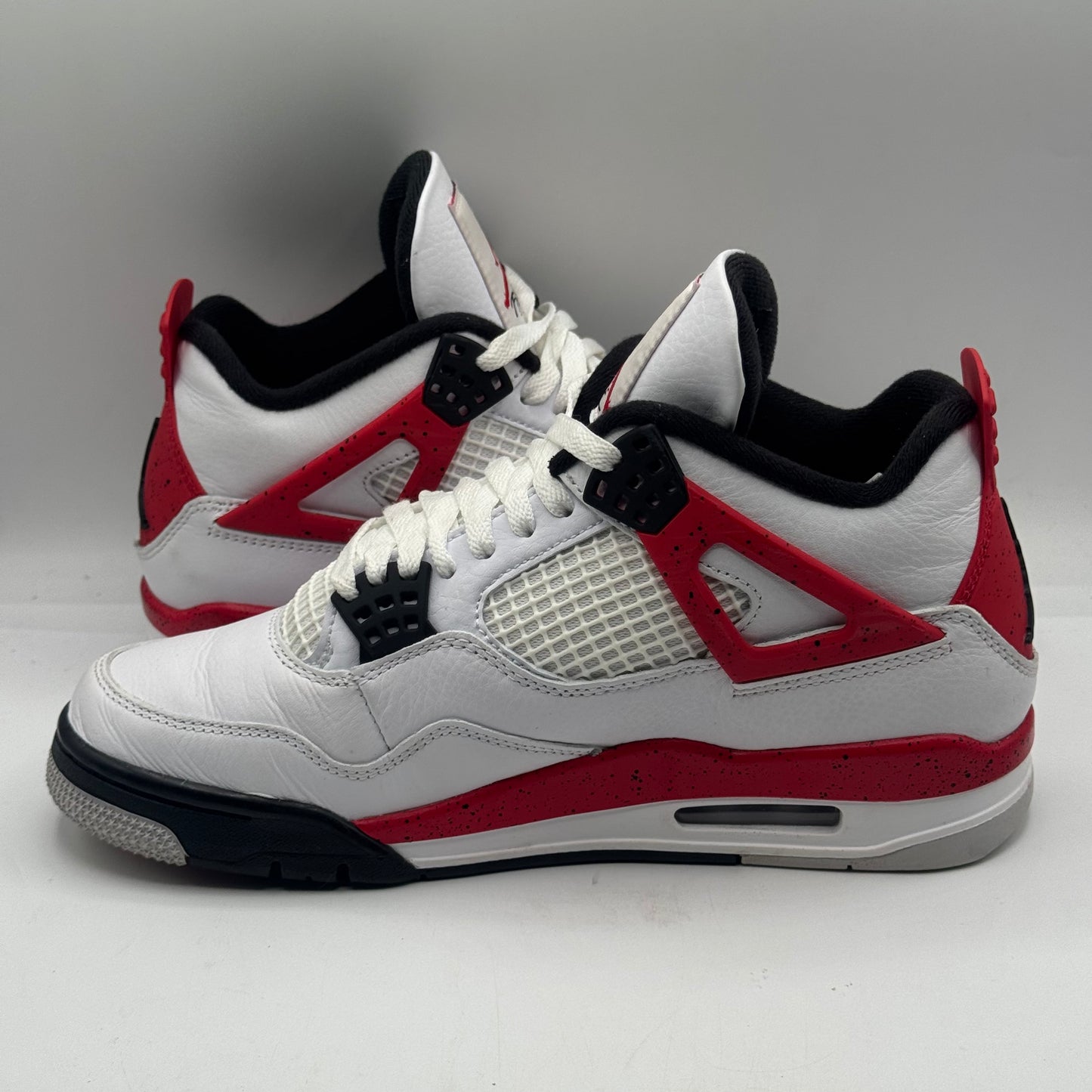 (USED) Jordan 4 Retro Red Cement Size 8