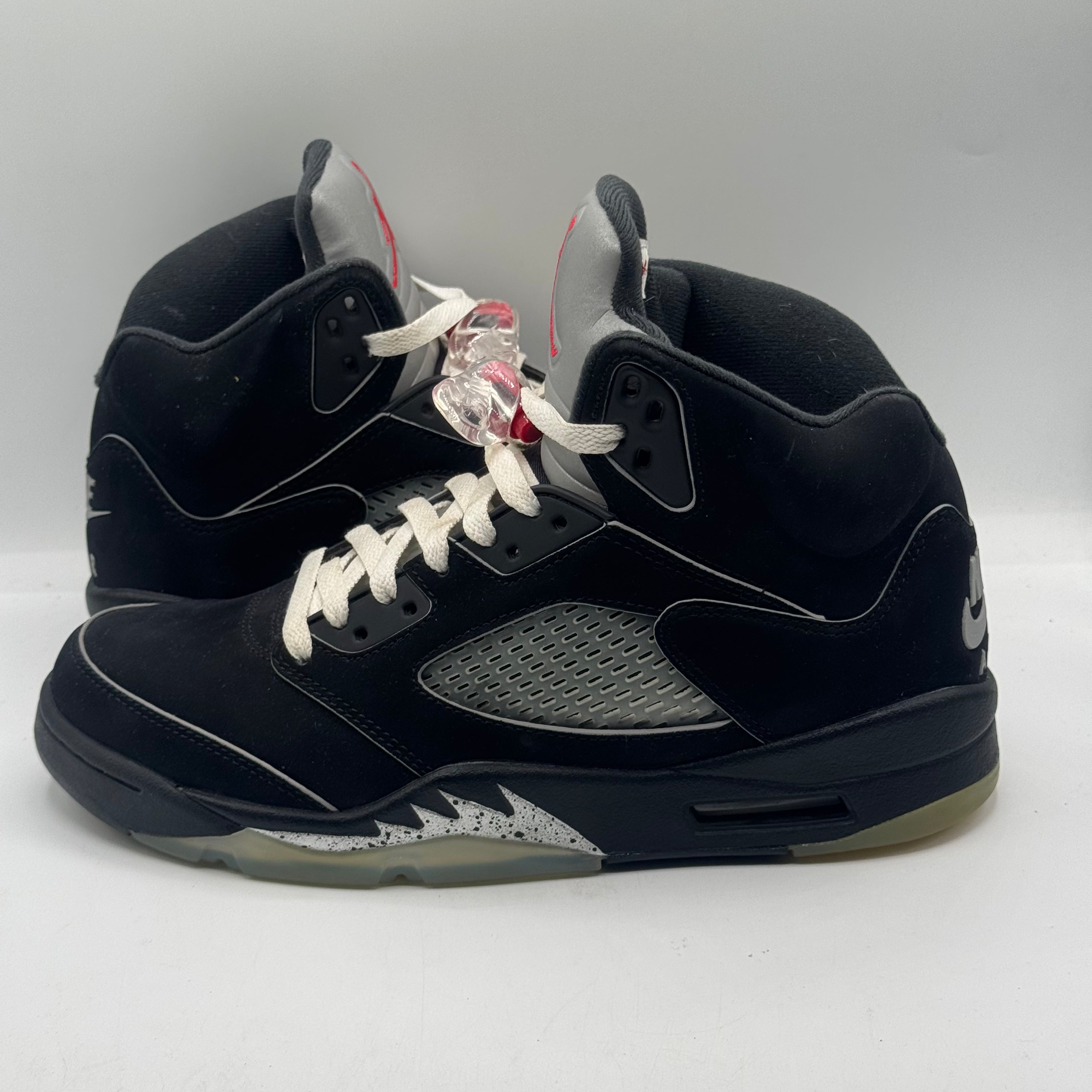 (USED) Jordan 5 Retro Black Metallic Reimagined Size 8.5