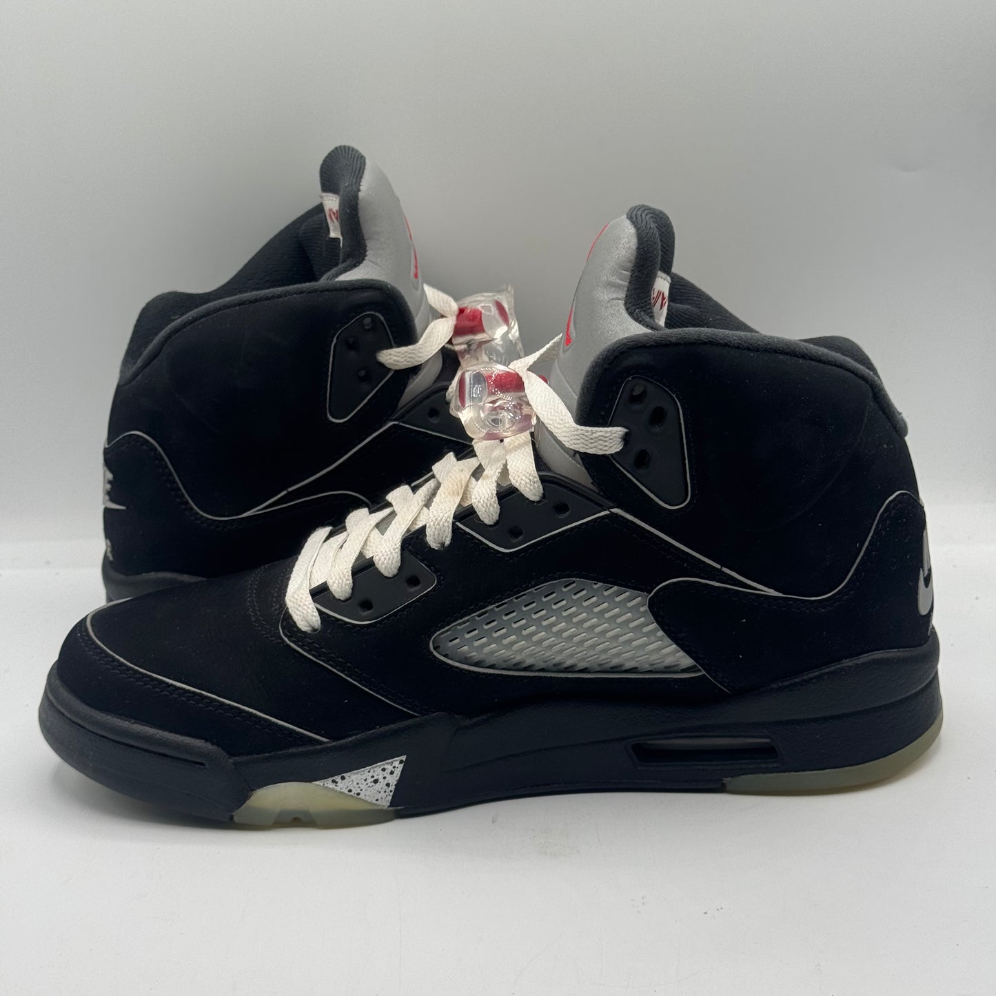 (USED) Jordan 5 Retro Black Metallic Reimagined Size 8.5