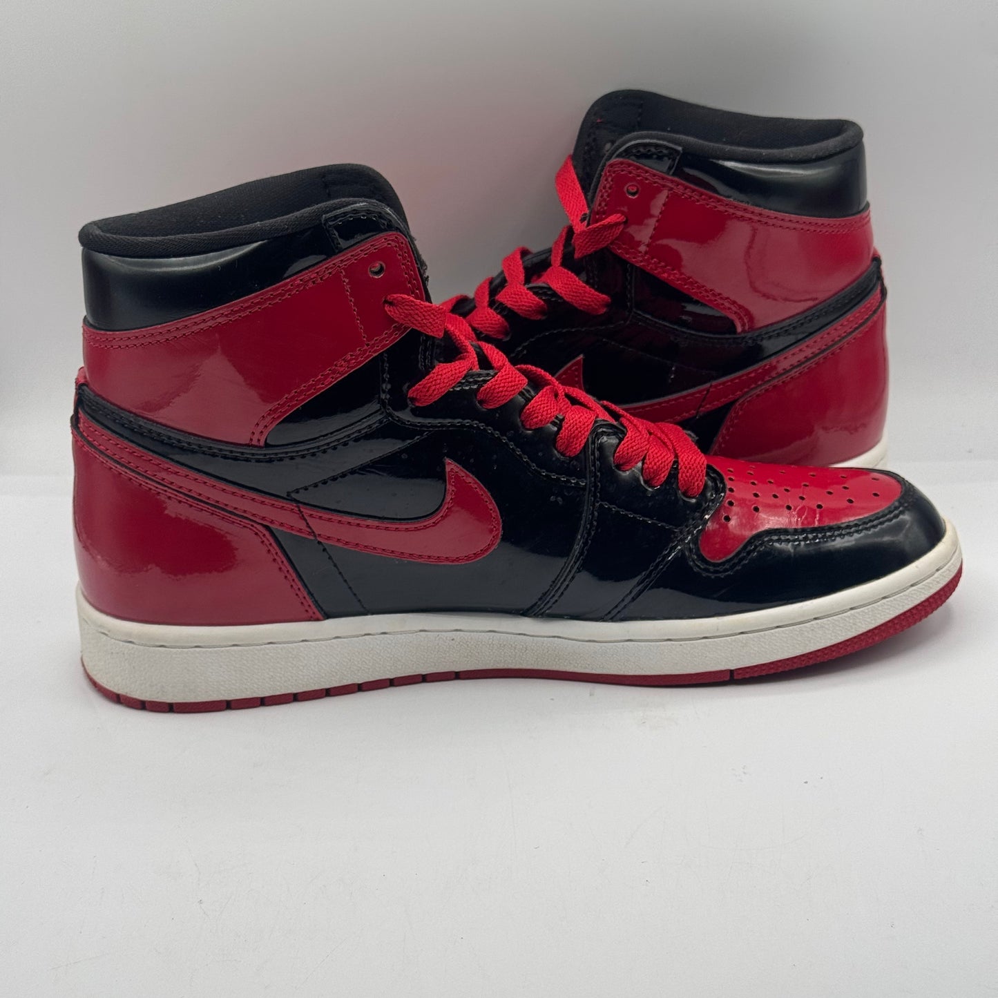 (USED REP BOX) Jordan 1 High Patent Bred Size 9