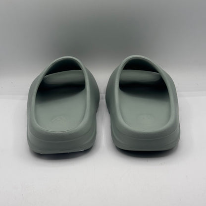 (USED) Adidas Yeezy Slide Salt Size 6Y