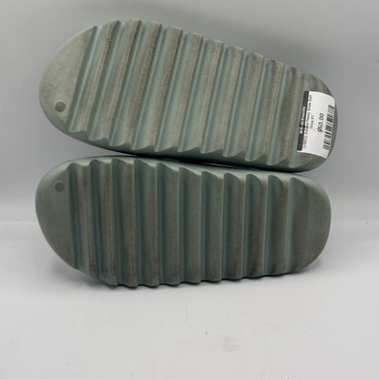 (USED) Adidas Yeezy Slide Salt Size 6Y