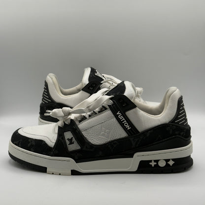 (USED No Box) LV Trainer Sneaker Black And White Size LV 7